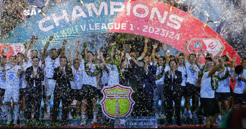 Thép Xanh Nam Định giành hai chức vô địch V.League liên tiếp ở mùa 2023/24 và 2024/25