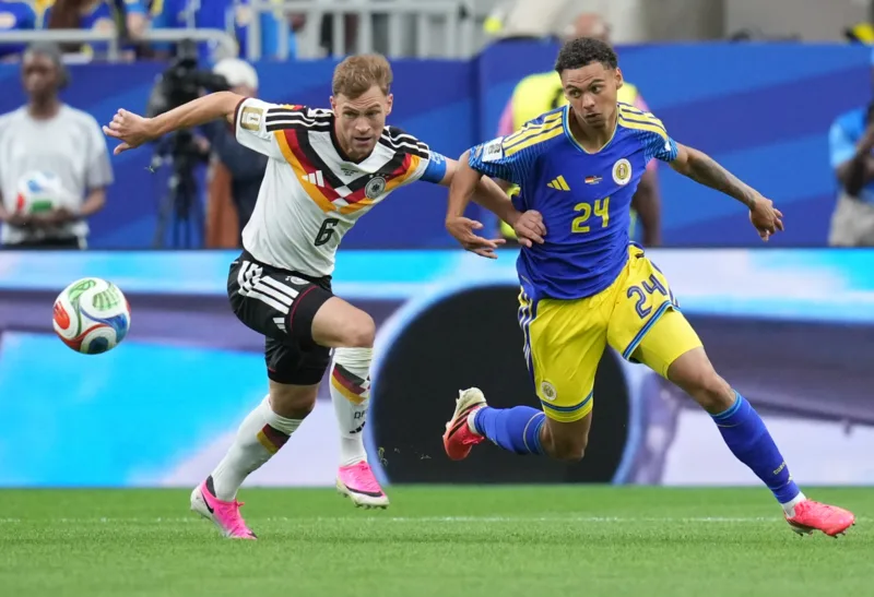 Joshua Kimmich nổi bật với khả năng chuyền bóng, đọc trận đấu và điều tiết nhịp độ từ tuyến giữa