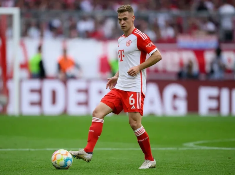 Joshua Kimmich được kỳ vọng tiếp tục là bộ não tuyến giữa và thủ lĩnh giàu kinh nghiệm của Bayern trong những năm tới