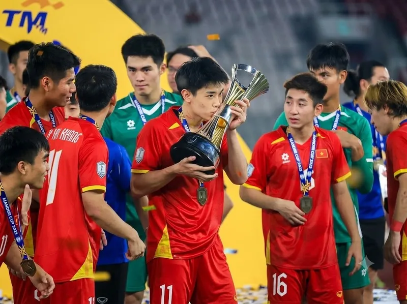 Những danh hiệu nổi bật ghi dấu hành trình thi đấu của Nguyễn Đình Bắc.